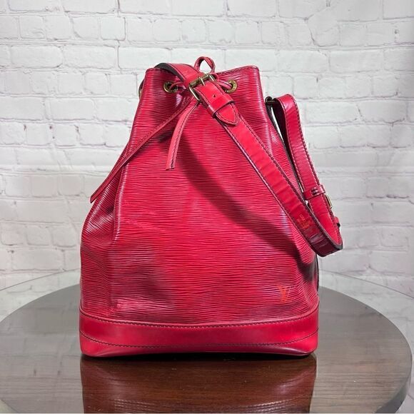 LOUIS VUITTON Epi Petit Noe. 80’s Vintage. Leather Bag EUC - Picture 1 of 14